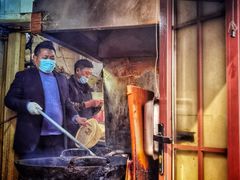 -梅记大块头爆鱼店(乍浦路店)