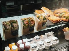 -星巴克(上海虹桥新天地二店)