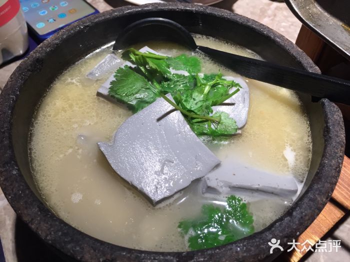 桂小厨广西菜(金光华店)手工石磨黑豆腐图片