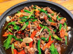 -老滇山寨•云南特色菜•地方菜•民族风情歌舞表演(金碧店)