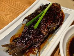 葱烤鲫鱼-荣小馆(杭州大厦店)