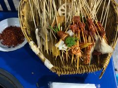 -马路边边麻辣烫(世纪金源店)