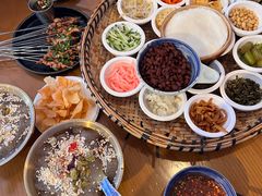 -包整·丝娃娃(一览甲秀楼风景店)