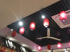 -爆炸头阿姨小四川正宗川味小吃(无任何分店)