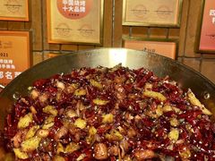 -何师烧烤Pro ·江湖川菜·小龙虾·精酿(太古里旗舰店)
