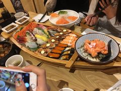 特上刺身拼寿司船-万岁寿司(万国店)