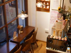 -C.Y Cafe
