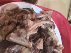 -闫家驴肉老店(华电一校店)