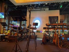-洛缦音乐餐厅(工业展览馆万象城店)