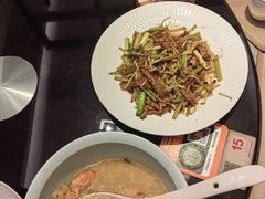 -闫府私房菜(恒隆店)