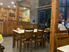 -老鄞江清水龙虾•赵赵家(江北店)