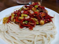 -歹歹的加个面过油肉拌面