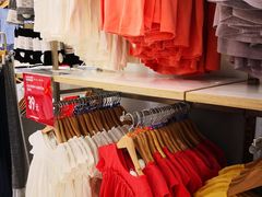 -优衣库(威海威高购物中心店)