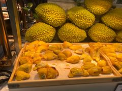 -川骄海鲜自助(王府井奥莱UP TOWN店原世界之花店)