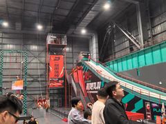 -极限PLAY运动娱乐新世界·团建派对表演休闲馆·室内高空游乐园