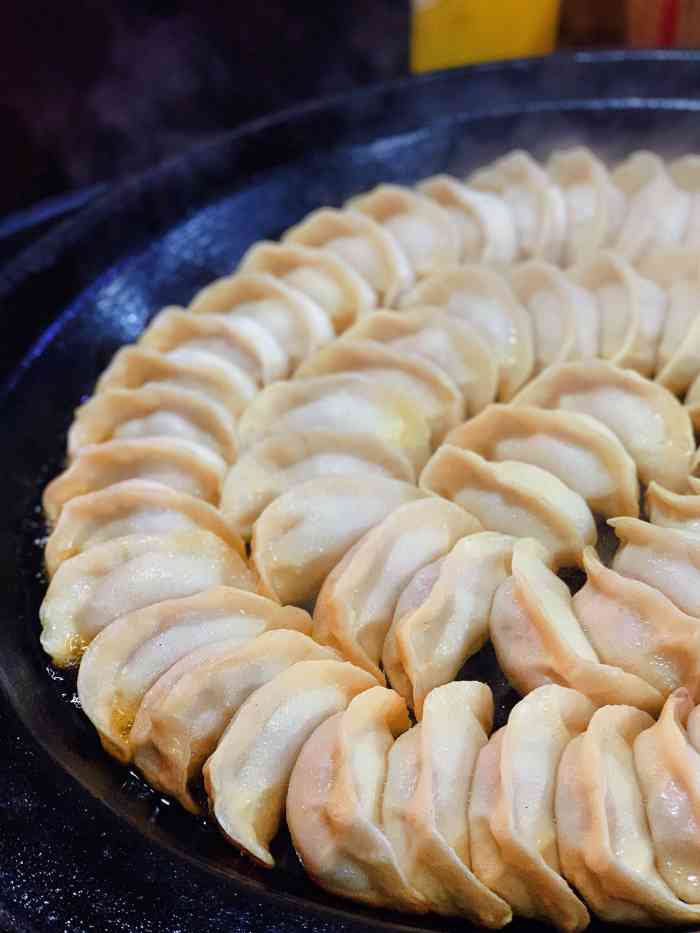 阿年锅贴(临青路店)-"昨天看美食节目采访某年锅贴,说了句好想吃.