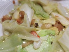 手撕莲花白-老滇山寨•云南特色菜•地方菜•民族风情歌舞表演(金碧店)