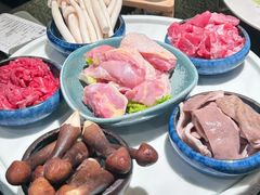 -得意咚瓜·顺德鱼生·冬瓜火锅(深圳首店)