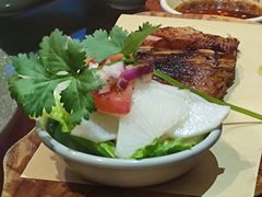 烧猪颈肉-大头虾越式风味餐厅(光明广场店)