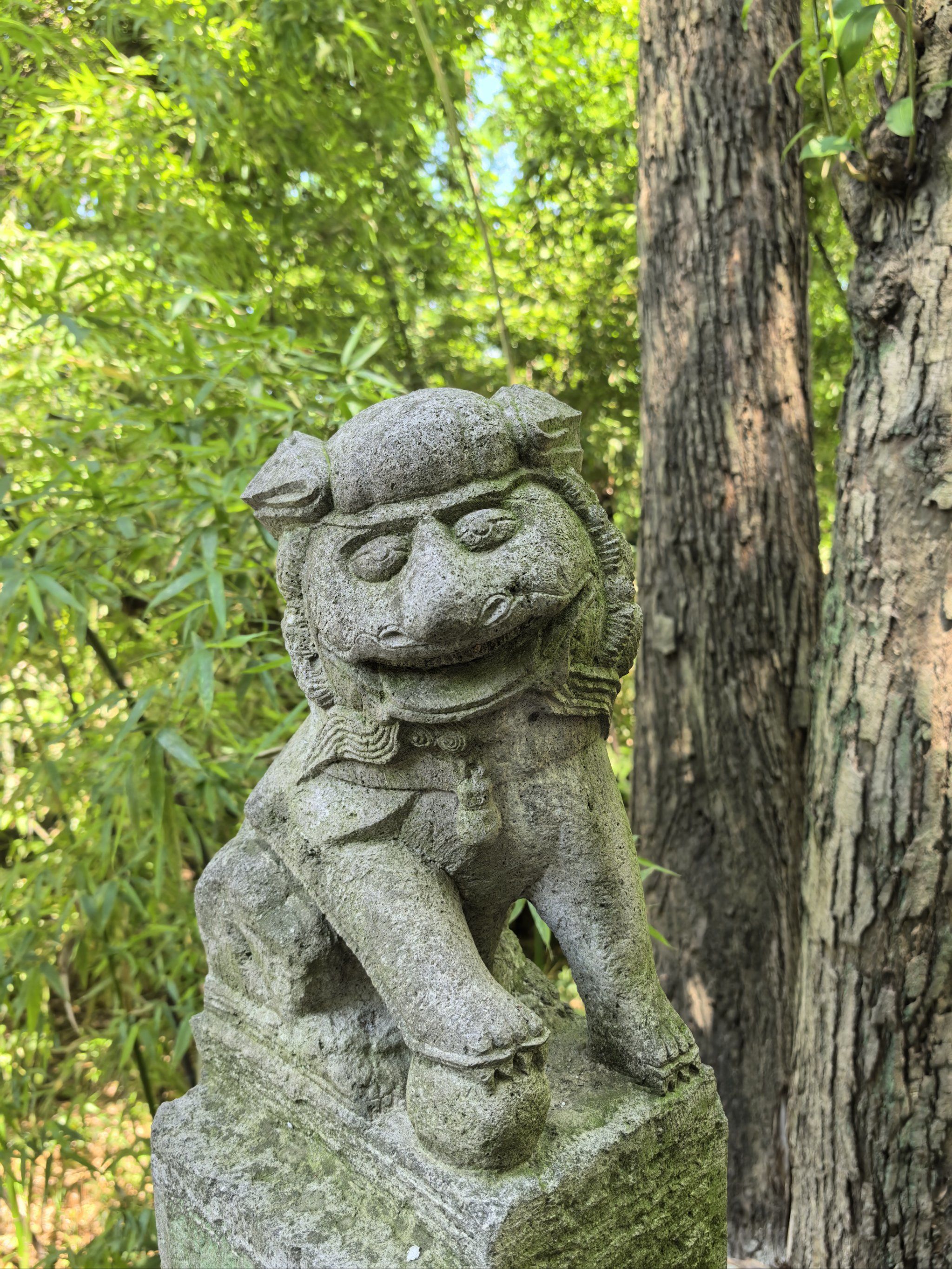 曲径通幽处,石壁刻千秋