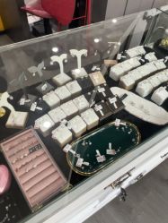 -龙之吻专业刺青·手工耳洞·纹身去色