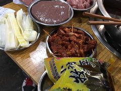 -渝味黄姐火锅(黄泥村店)