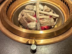 -铭牛烧肉·和牛海鲜自助(高新月牙湖店)