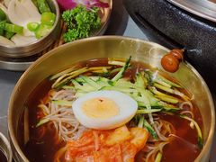 -围炉肉舍•炭烤活鳗•丹东海鲜烤肉(步行街店)