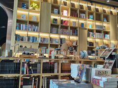 -新华书店(印象城店)