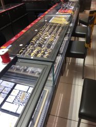 -六福珠寶(百联南方购物中心店)