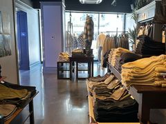-Hollister(天环广场店)