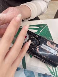 -手牵手美甲