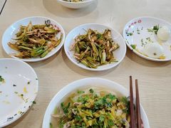 香菜根-老四季(光荣街店)