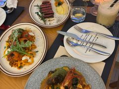 -Mark&Mars Restaurant