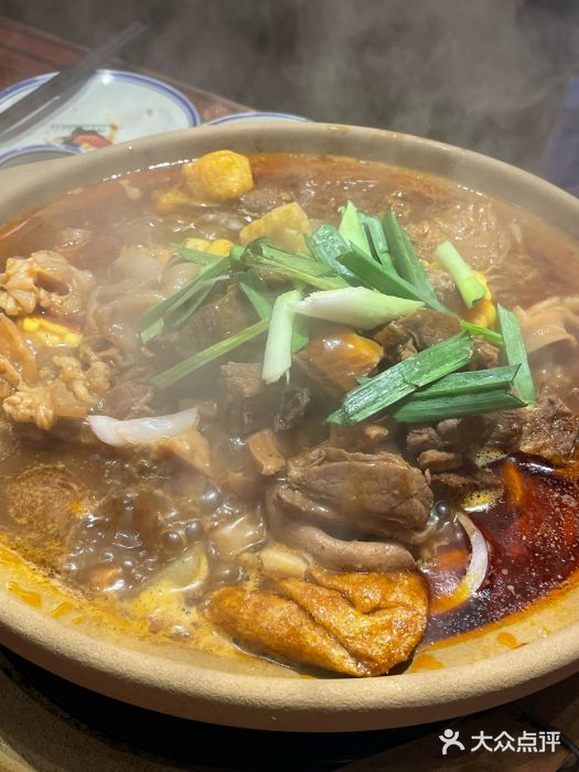 沙胆彪炭炉牛杂煲(上海日月光广场店)图片