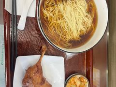 -百年老字号·观振兴蟹黄面·三虾面·苏式面(观前街富仁坊巷店)