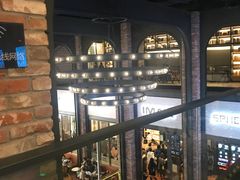 -CGV影城(滨江天街IMAX店)