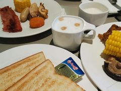 -海口绿发希尔顿酒店-田园汇自助餐·三文鱼·海鲜