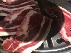 精品牛五花-唯成•韩国炭火烤肉 유성고기