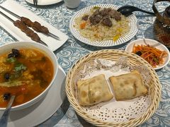 -巴扎美食·新疆菜·西域歌舞表演餐厅(新疆大厦店)