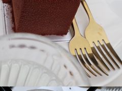 -UNI UNI(环亚凯瑟琳店)