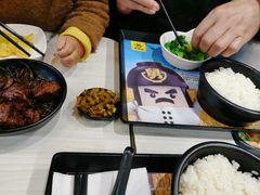 -老娘舅餐厅(黄龙体育中心店)