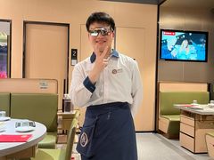 -海底捞火锅(新松江路生日主题店)