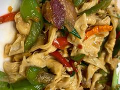 火腿炒农家豆腐皮-辣公子·千岛湖私房菜(滨江店)