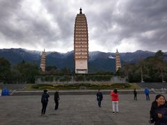 -三塔倒影公园