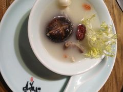 -三人行骨头王火锅(长寿店)