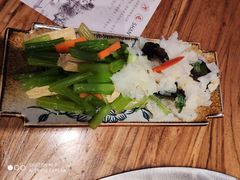 -山河屯铁锅炖鲜鹅·东北菜(开发区一店)