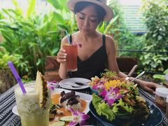 -Tikky Cafe