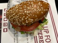-The Habit Burger Grill 哈比特汉堡(世博店)