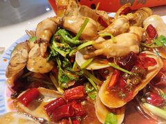 -嗨辣小聚·盘锦河蟹·海鲜烧烤龙虾(盘锦十年好店)